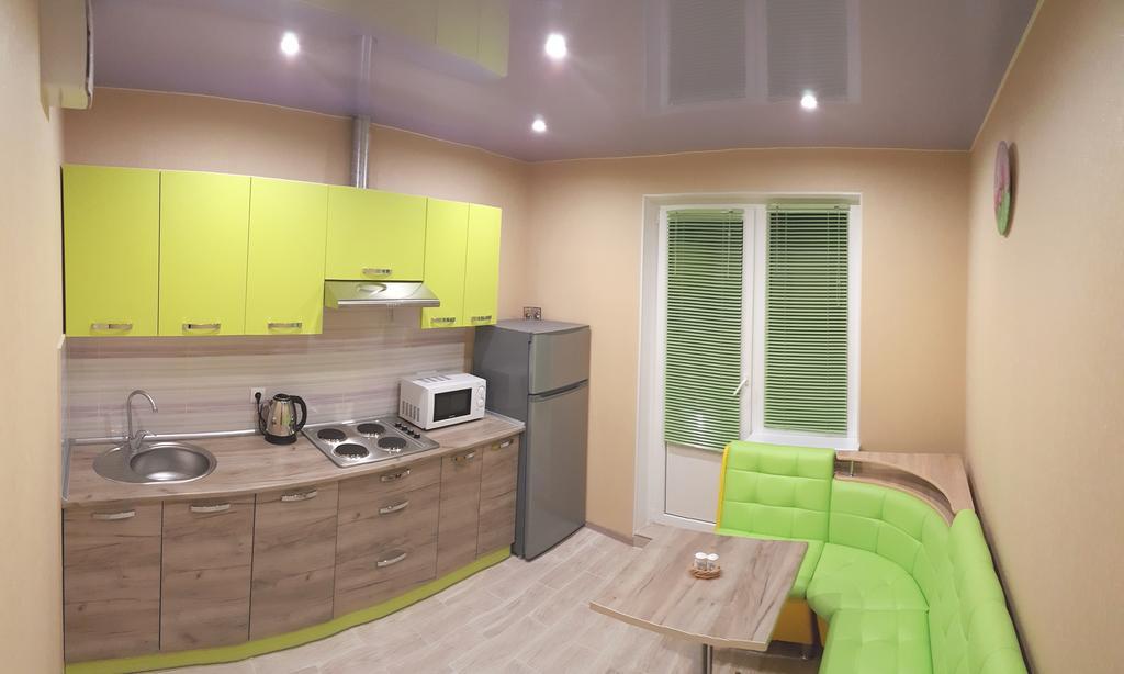 Apartment Near Metro Pozniaky เคียฟ ภายนอก รูปภาพ